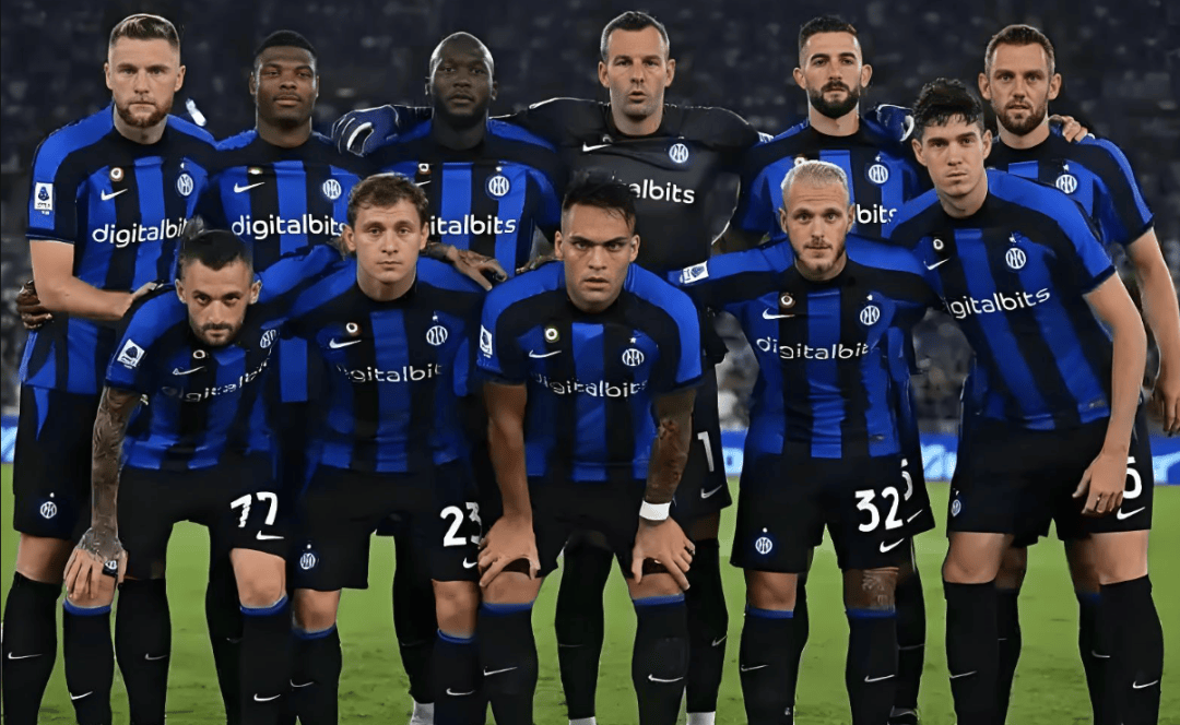 德转评年度最佳前锋：登贝莱、哈兰德、凯恩、姆巴佩入围（德转公布年度最佳前锋候选名单：哈兰德、凯恩、姆巴佩、登贝莱在列）